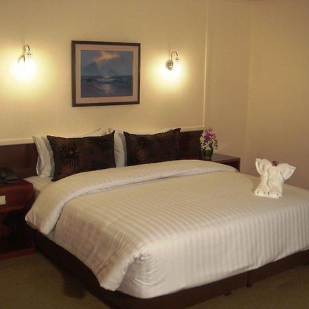 בנגקוק White Orchid Hotel מראה חיצוני תמונה