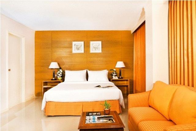 בנגקוק White Orchid Hotel מראה חיצוני תמונה