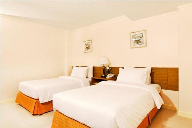 בנגקוק White Orchid Hotel מראה חיצוני תמונה