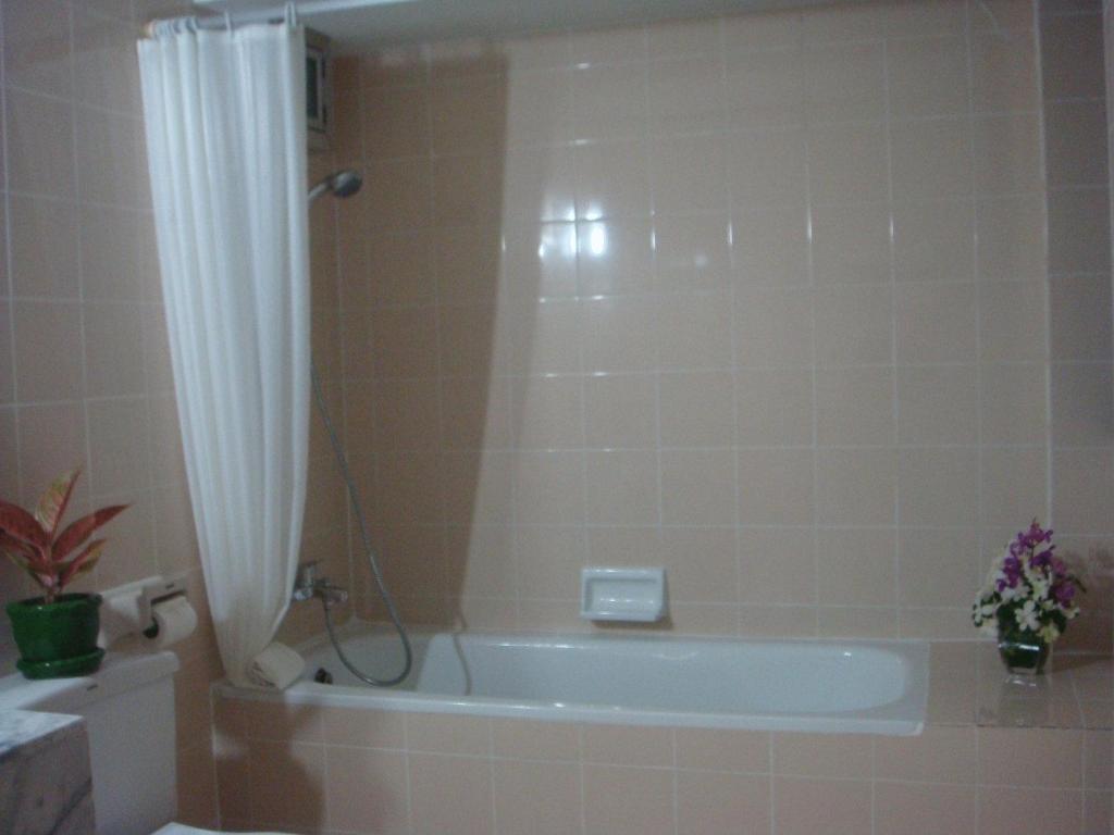 בנגקוק White Orchid Hotel מראה חיצוני תמונה