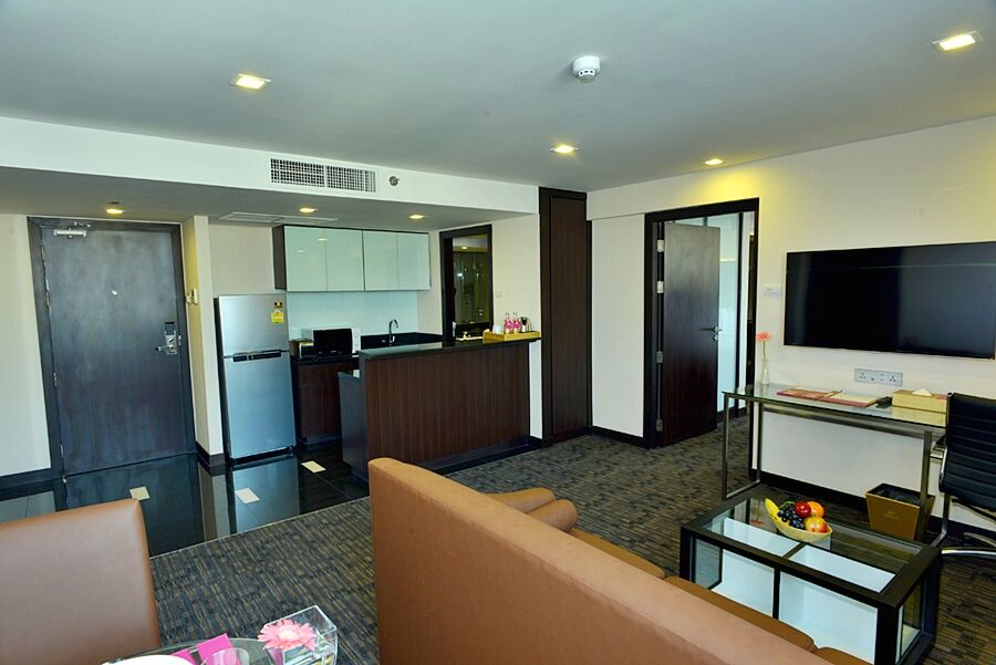 בנגקוק White Orchid Hotel מראה חיצוני תמונה